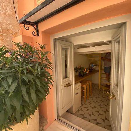 Reas House * La Canea